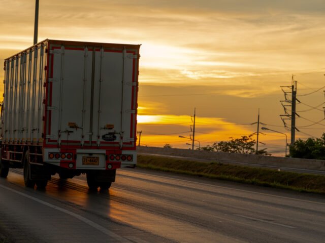 ¿Cómo habilitar una empresa de transporte de carga en Colombia? Requisitos actualizados 2025